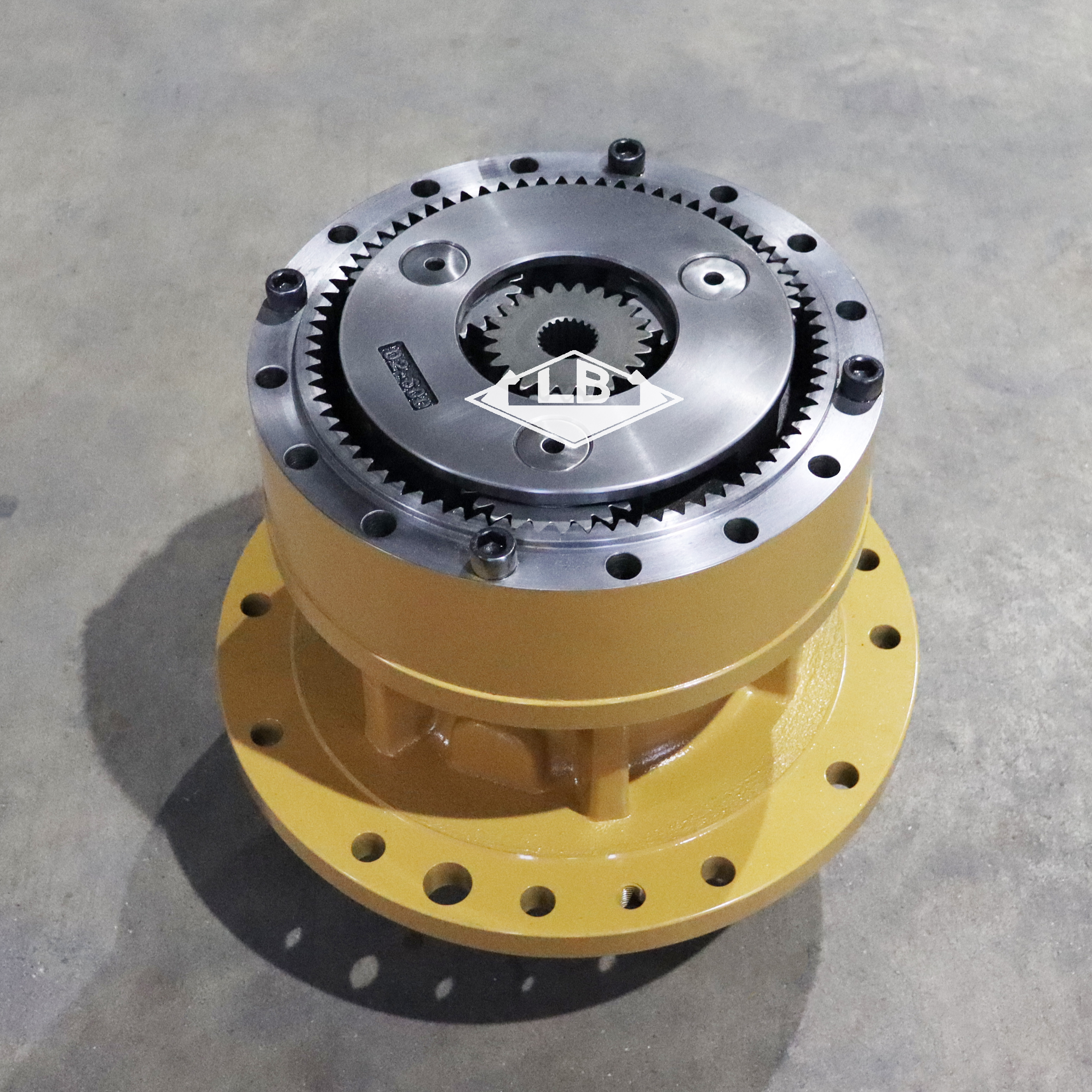 E320B 回转牙箱(6) E320B (6)