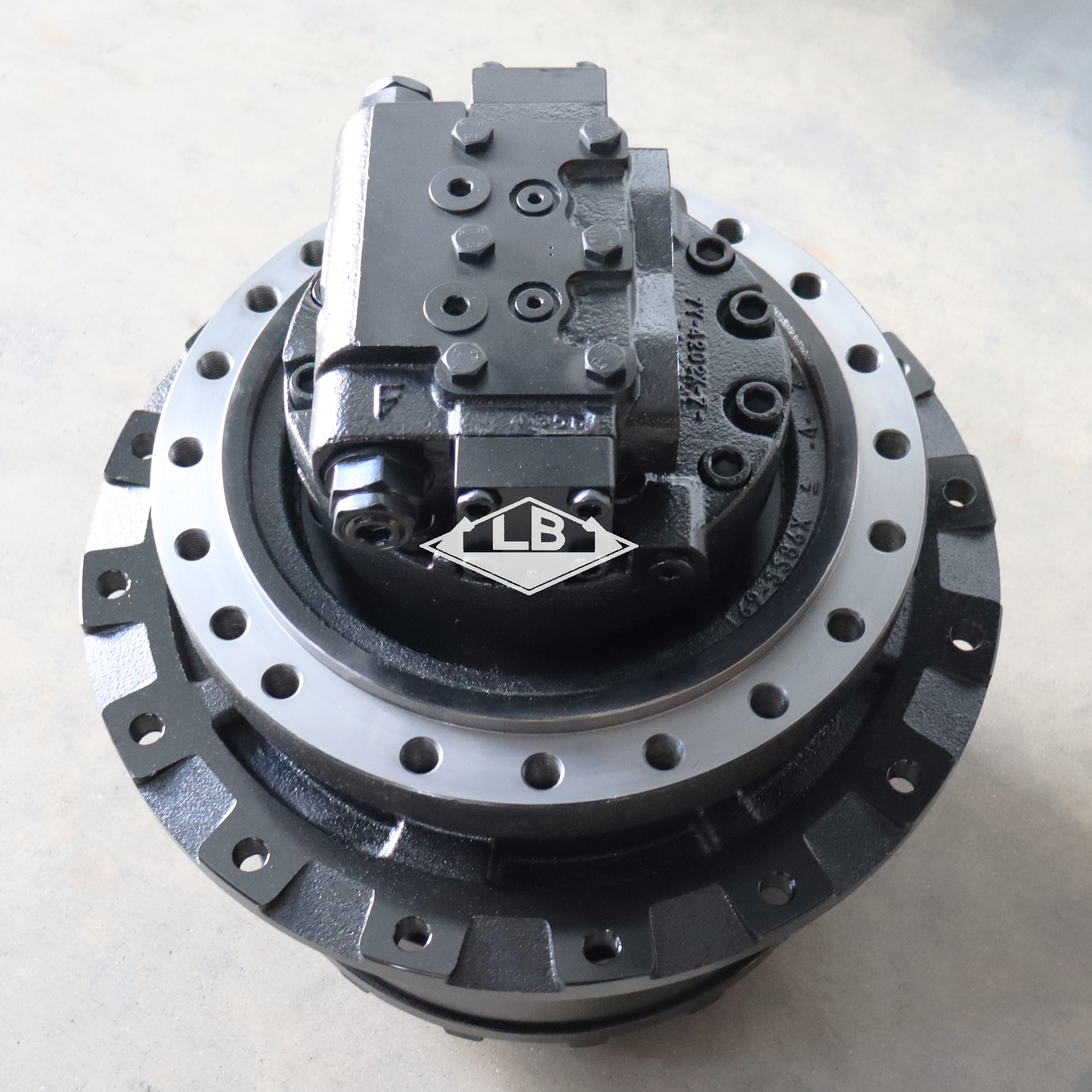 E324 行走总成(8) E324 (8)