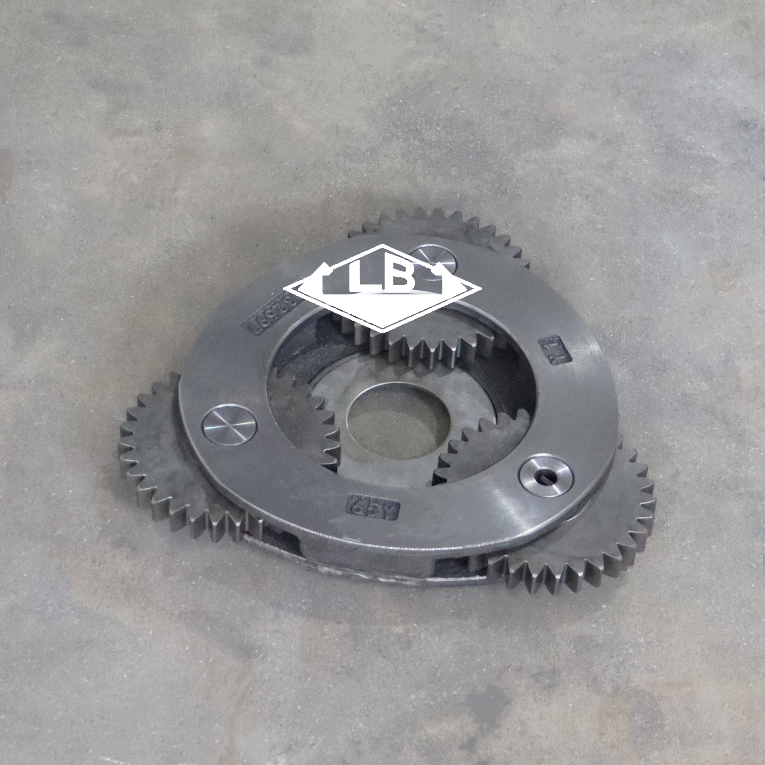 ZX330-3 行走一级架总成 （2） 