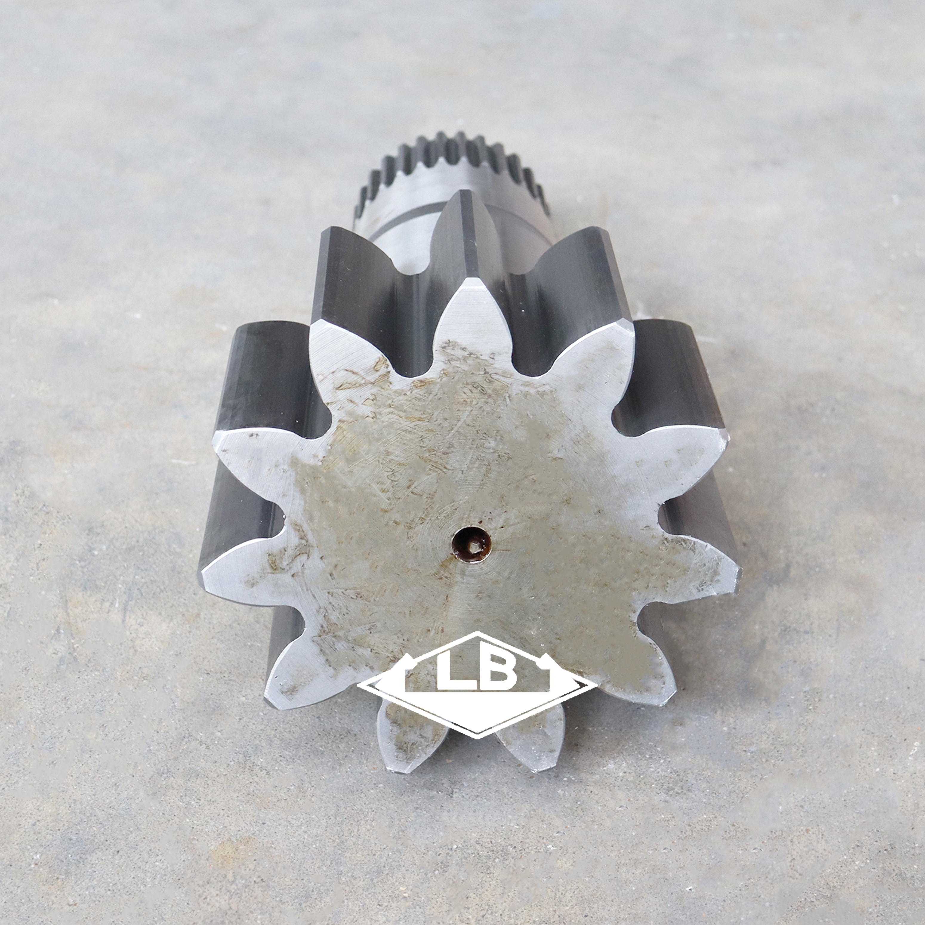 Sk250-8 sk230-6 sk485-8 eixo de balanço LQ32W01038P1 Pinhão de balanço Kobelco escavador de peças de escavadeiras