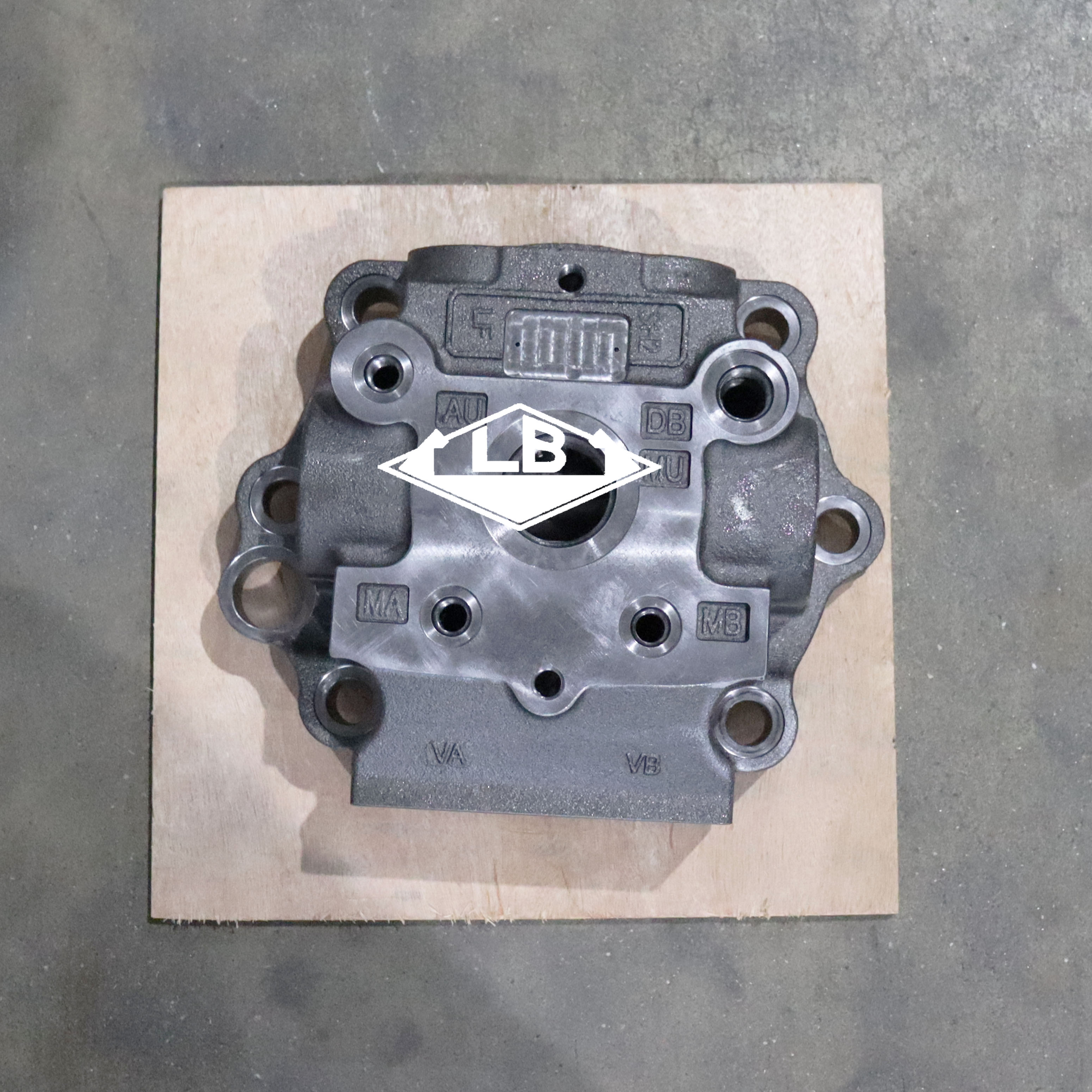R210-9 R220-9 Tampa do motor de balanço 39q6-11280 39q6-11281 Válvula de carcaça do motor de balanço Aplicar para a escavadeira de Hyundai